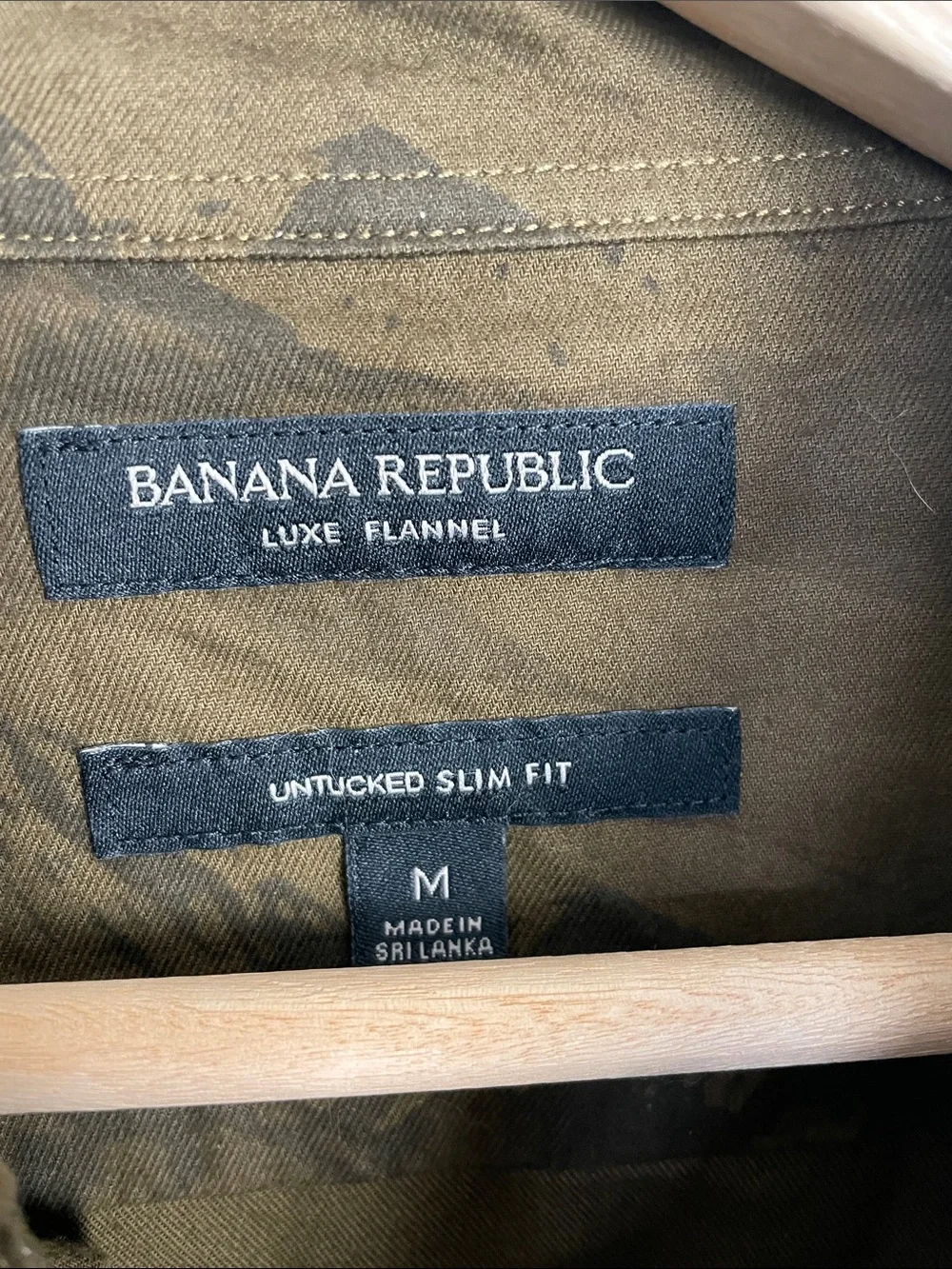 Banana Republic Luxe Flannel Untucked Slim Fit Camo Button up Men's M Shirt